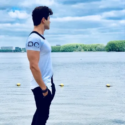 Sahil Dhiman 🧿 profile