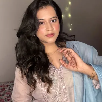 SAIRA Hassan Khan profile