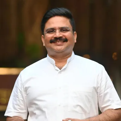 Saji Therully profile