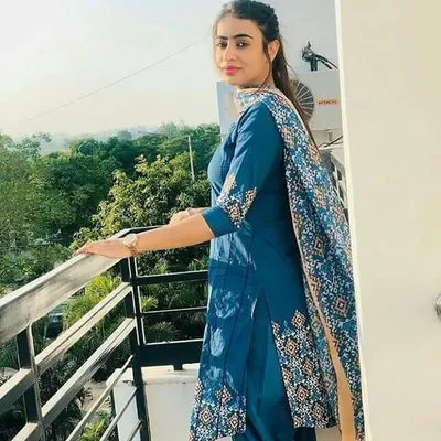 sakshi profile
