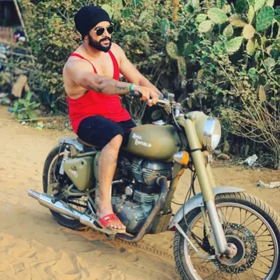 Vicky Chavan profile