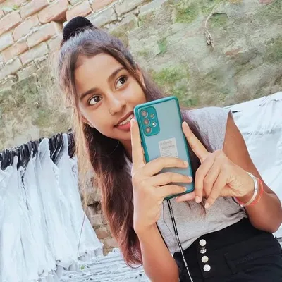 Sakshi Sona profile