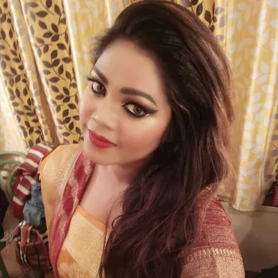 sakshi profile