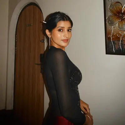 SAKSHI KHANDAL profile