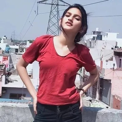 sakshi profile