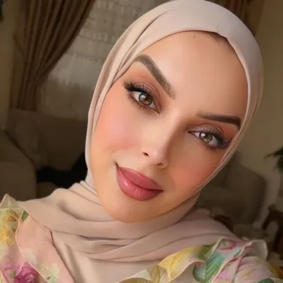 Sali shami | makeup artist profile