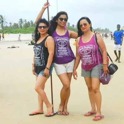 Trois Amis fous-3crazyfriends profile