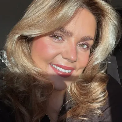 Sally Anne Louise 🤍 profile