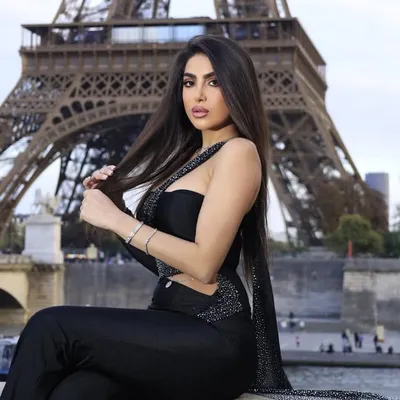 Sally hennawi profile