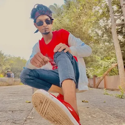 سلمان موڈل profile