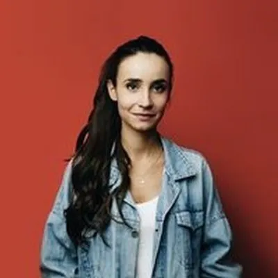 Salomé Saqué profile