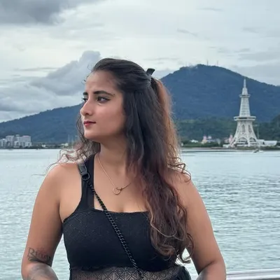 Saloni Sharma | Tattooartist | Vlogger