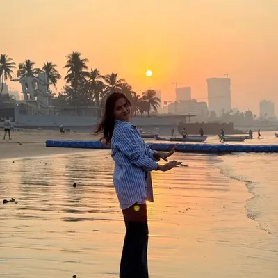 saloni singh profile