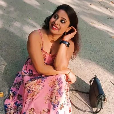 Saloni Sinha profile