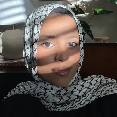 Salwa Paracha Khan profile