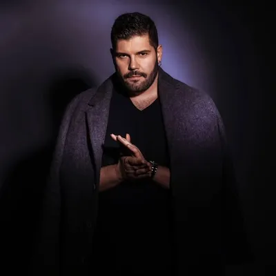 Salvatore Esposito profile