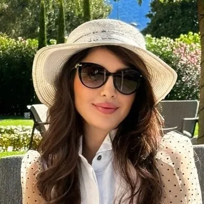 Salwa Azzam profile