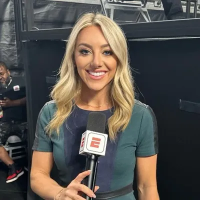 Sam Peszek profile