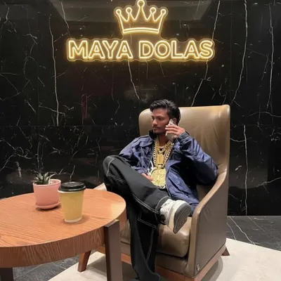 MAYA DOLAS profile
