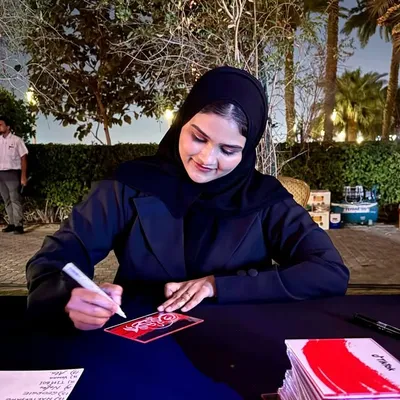 QATAR CALLIGRAPHER AND ENGRAVER | SAMEENA NASANIN profile