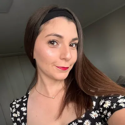 Samantha Mangelsdorff Renner profile