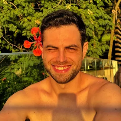 Sam Silveira profile