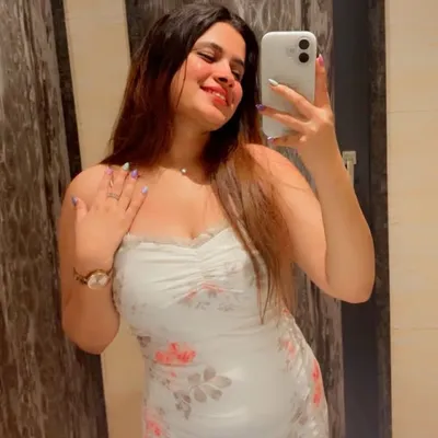 Sanam_Choithwani ❤️ profile