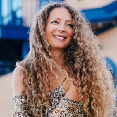 Sandra InSoha | YOGA, Breath & Sound since 2010 profile
