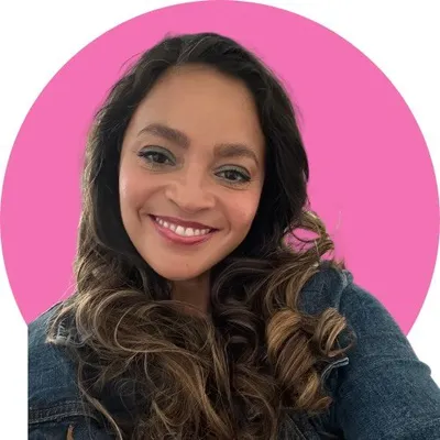 Sandra | 40+ Latina Mom | Lifestyle • Substack • Poshmark profile