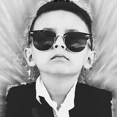 Sandro. profile