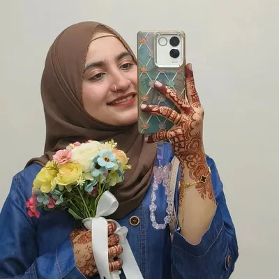 SaniyaSajid ๐ธ profile