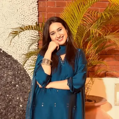 Saniyeh Akbar✨❤️ profile