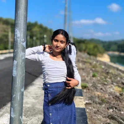 Sanskari girl profile