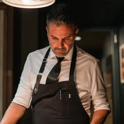Santi Taura profile