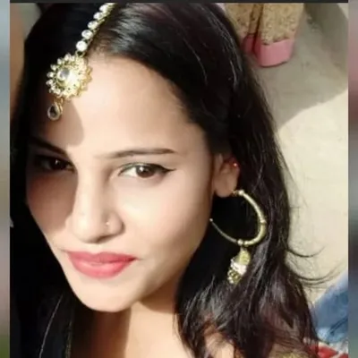 queen_of_own_world💥 profile