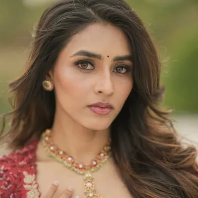 Sapthaami Gowda 🧿 profile