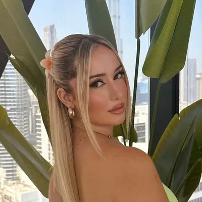 Sara Lazellari profile