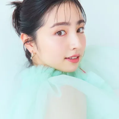 小高サラ|Sara Odaka profile