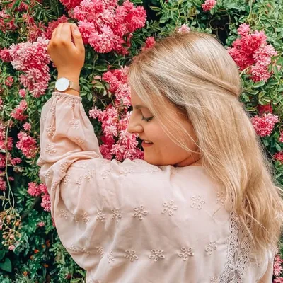 SARA | TRAVEL • LIFESTYLE • BEAUTY profile