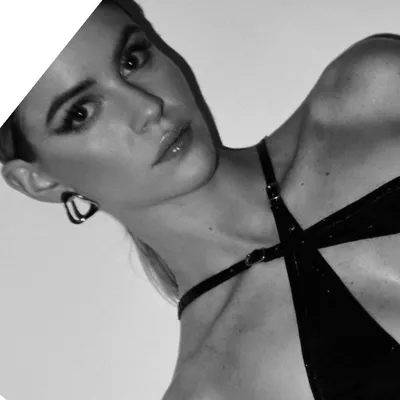 Sara Croce profile