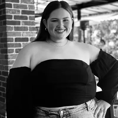 Sara Smith profile