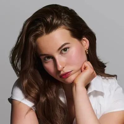 Sarah Alexander profile