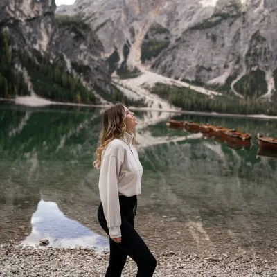 Sarah Paier | Travel & Nature profile