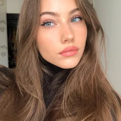 Model & Makeup Artist | Vienna profile