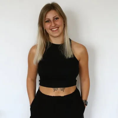 Sarah | trauma. alchemy. purpose. profile