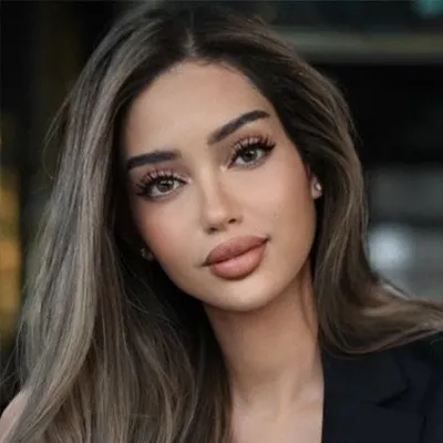 Sara Haniel profile