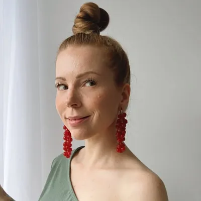 Sarah Lyv profile