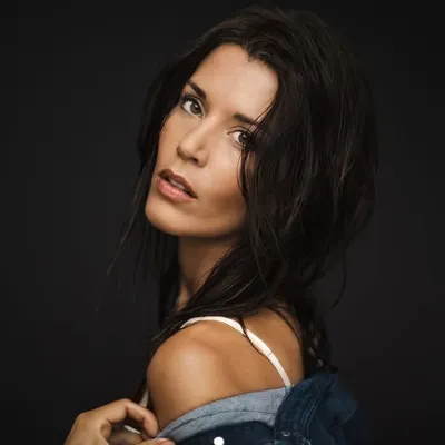 Sarah Bonrepaux profile
