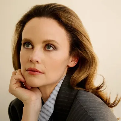Sarah Ramos profile