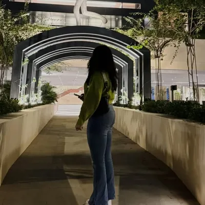 ๐S A R A G A K H A R๐ profile